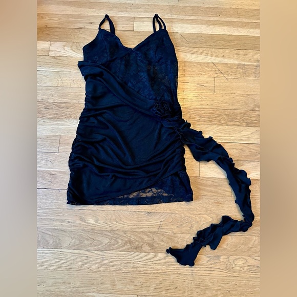 “✨ Midnight Whisper Black Lace Dress – Shein Size L | Elegant & Alluring 🌙” - Picture 2 of 6